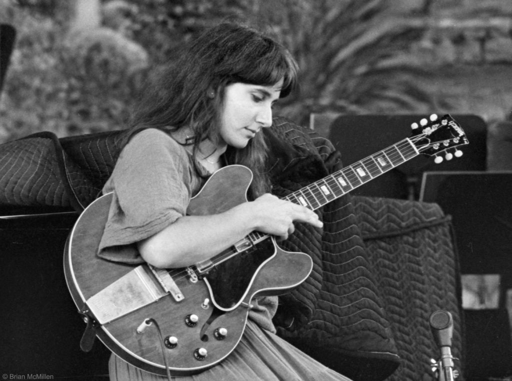 Emily Remler Cookin At The Queens Live In Las Vegas 1984 1988 Jazz emily-remler-cookin-at-the-queens-live-in-las-vegas-1984-1988-jazz